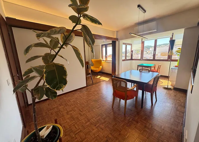 Universal Διαμέρισμα *